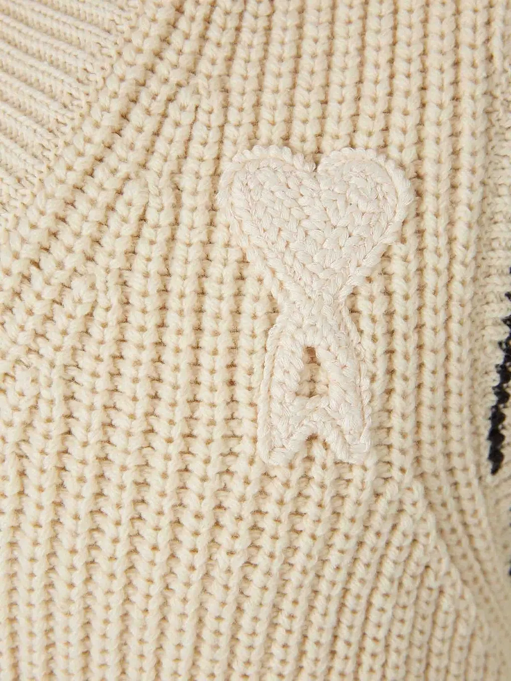 Ami Ami De Coeur V-Neck Knitted Top