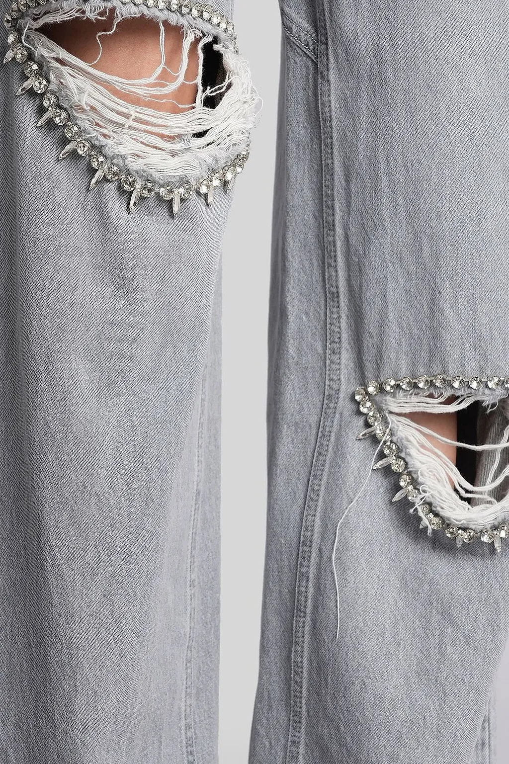 Area Distressed Denim Jeans