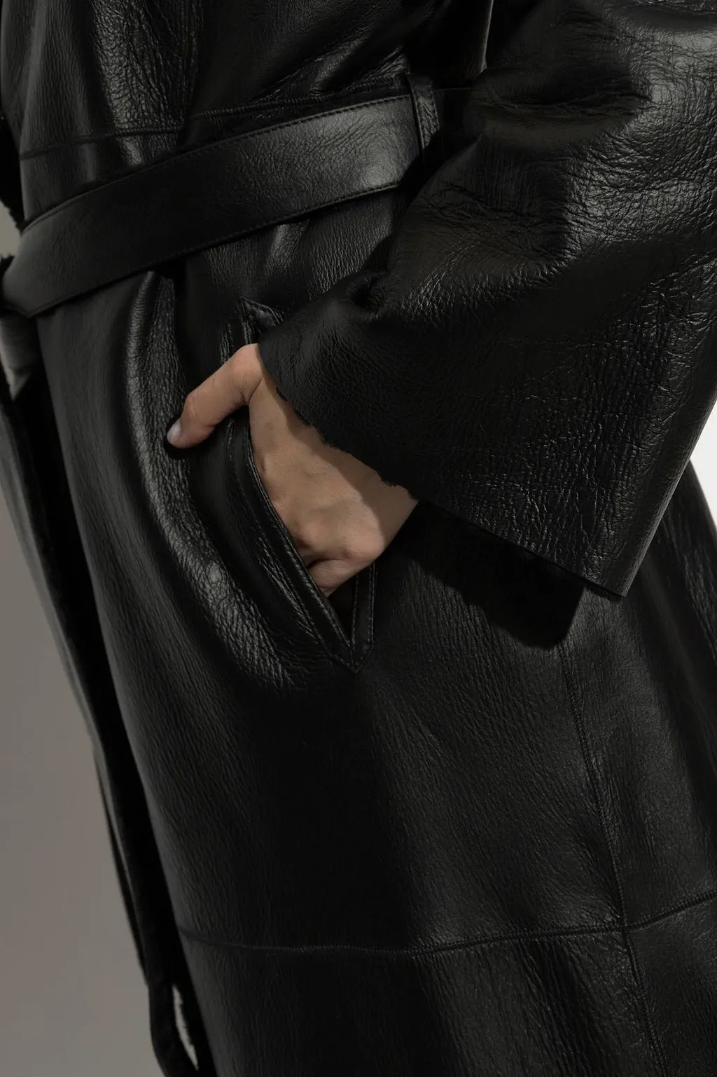 Arma Rien Reversible Belted Coat