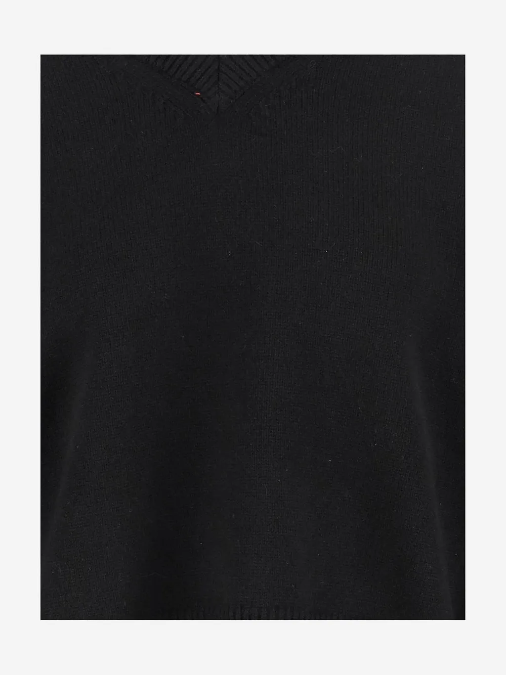 Armarium V-Neck Cashmere Knitwear