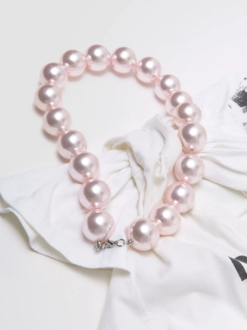 August Barron Twisted Necklace T-Shirt