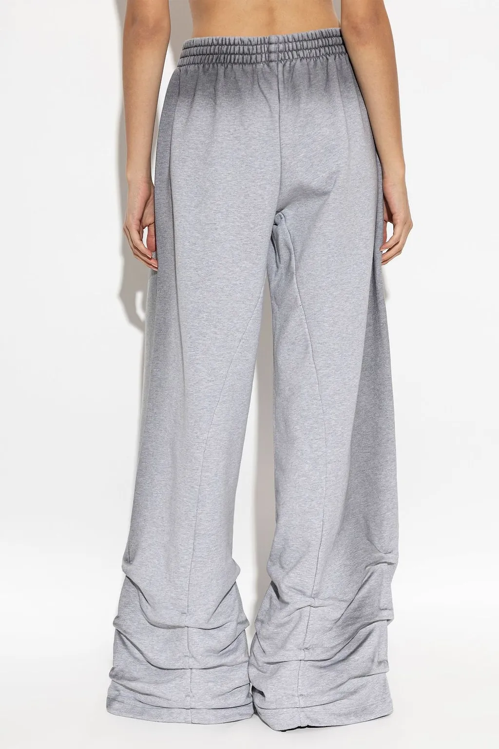 Avavav Logo Embroidered Sweatpants