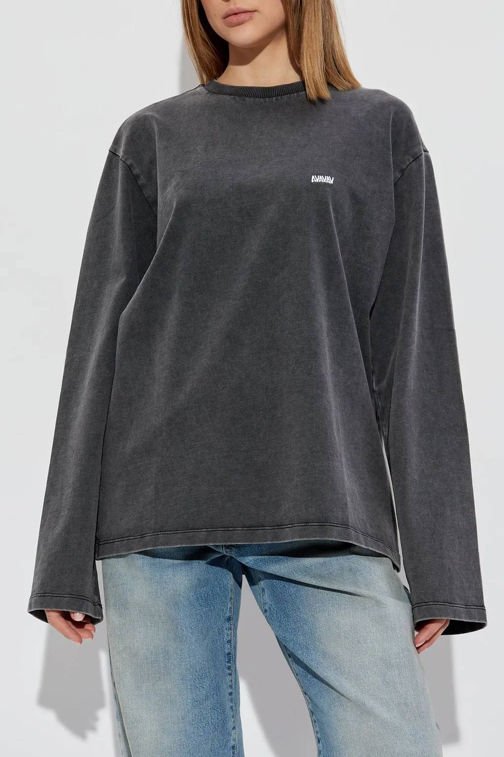 Avavav Logo Embroidered Long-Sleeved T-Shirt