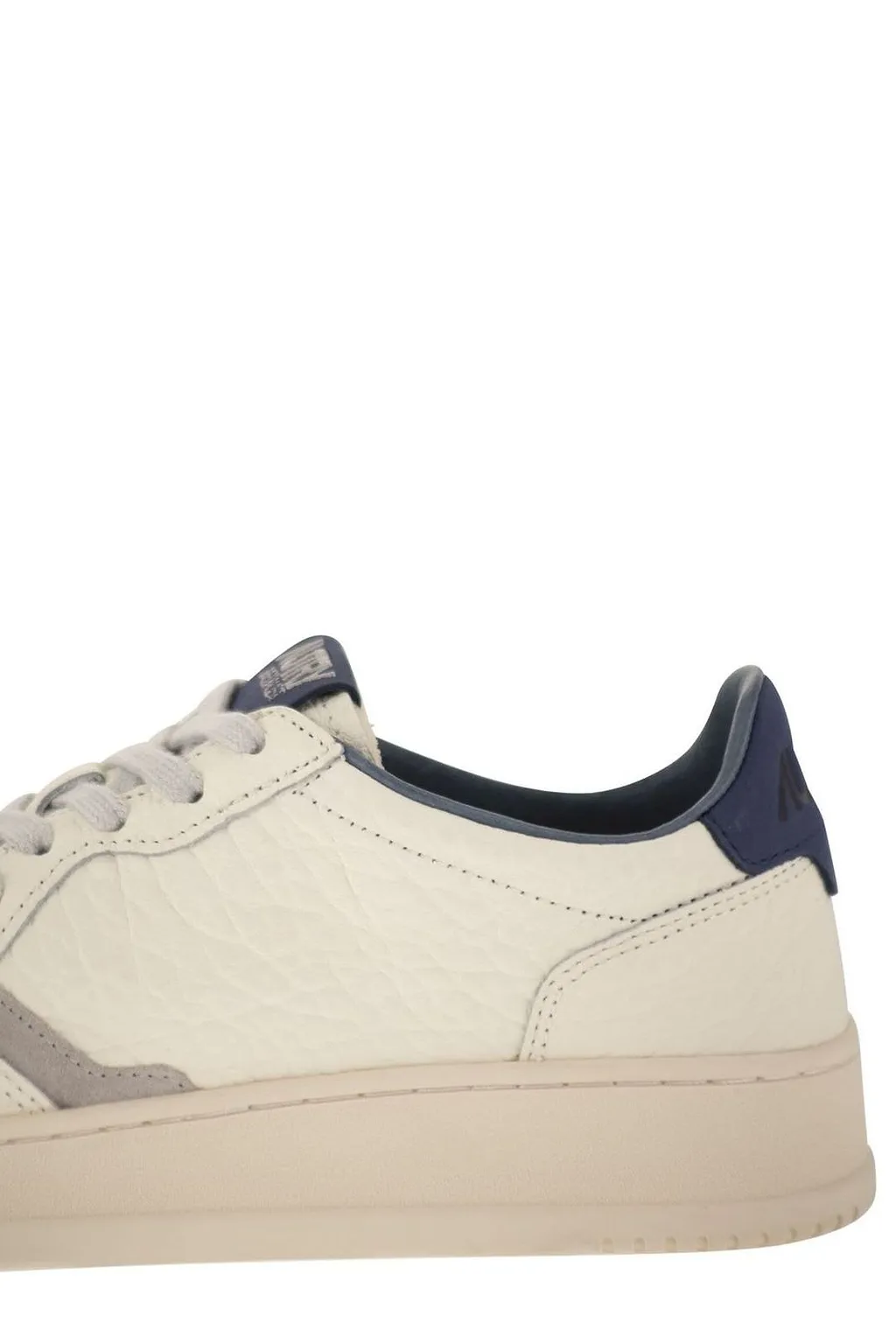 Autry Medalist Low-Top Sneakers