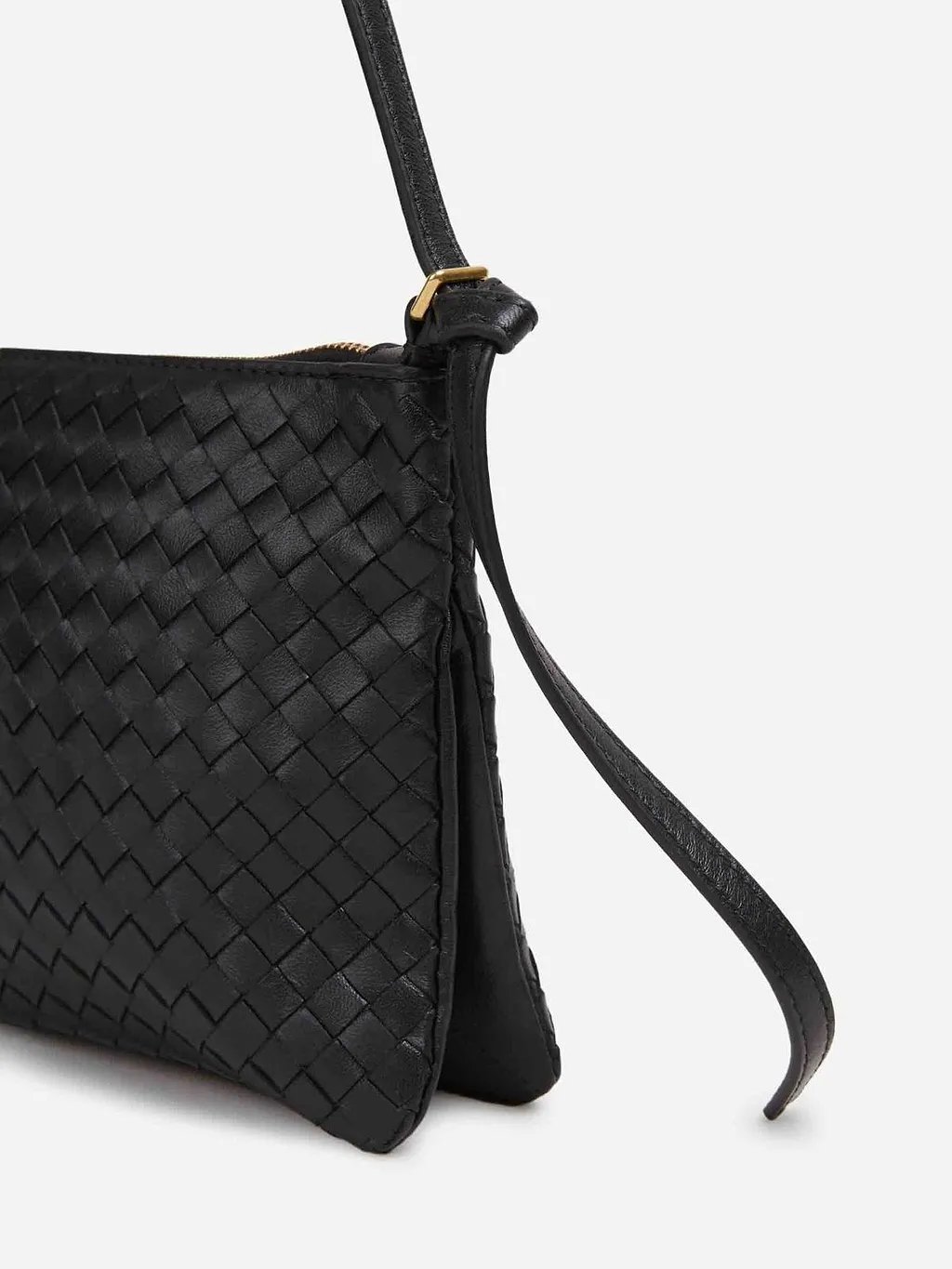 Bottega Veneta Intrecciato Piccolo Medium Pouch