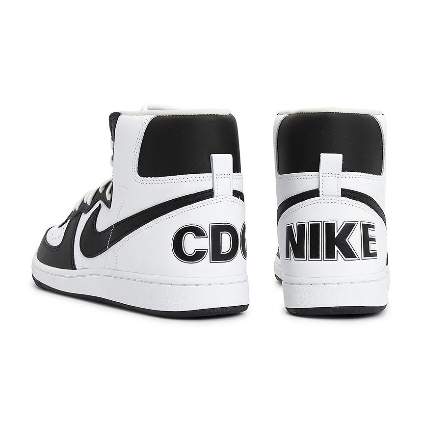 Logo Sneakers