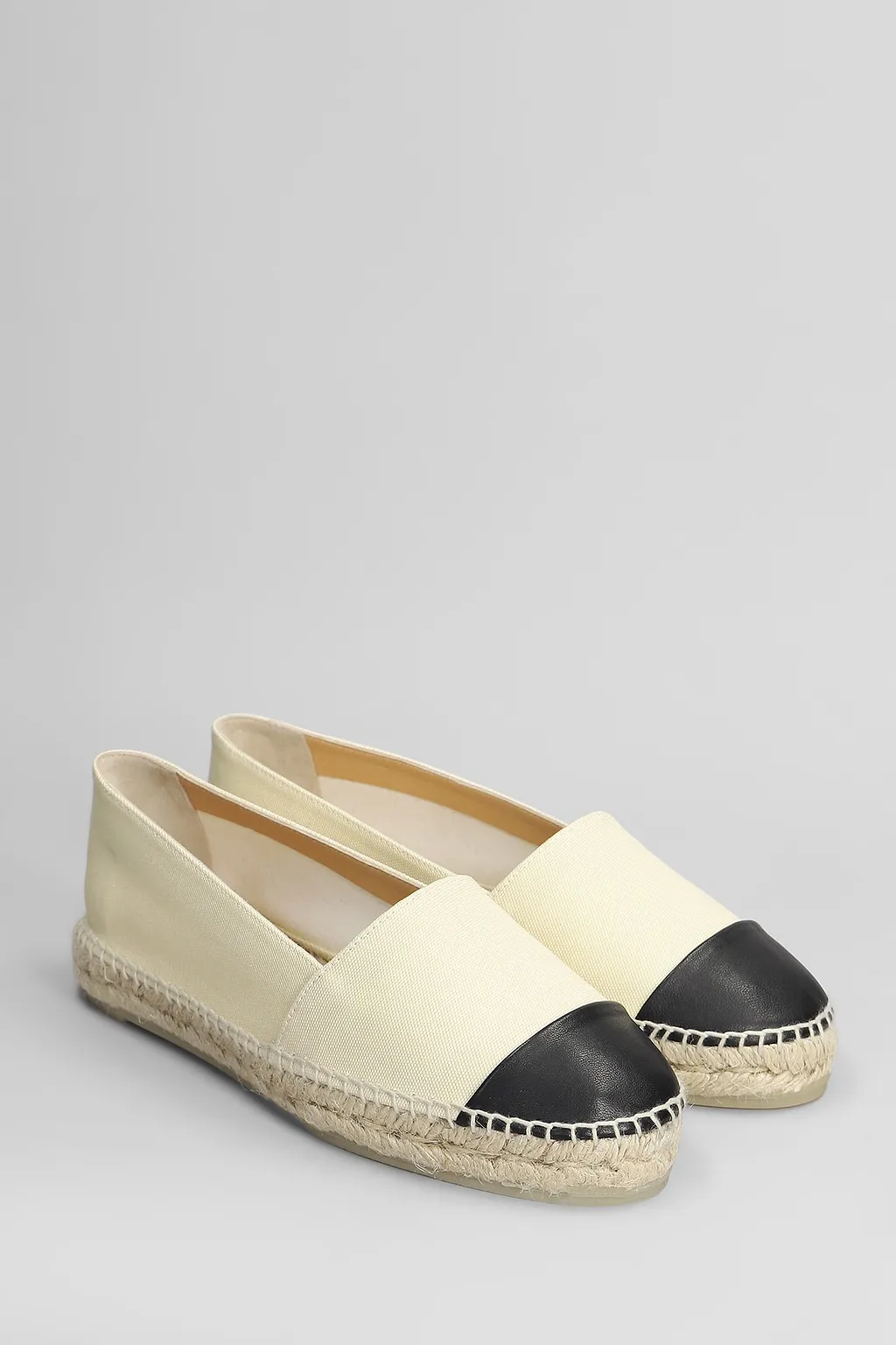 Round Toe Flat Shoes