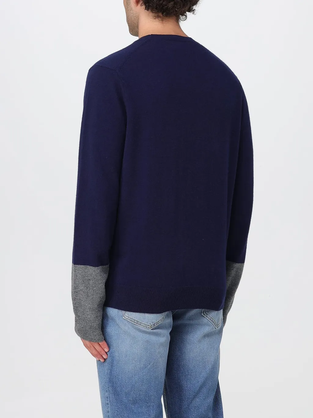 Round Neck Long-Sleeved Sweater