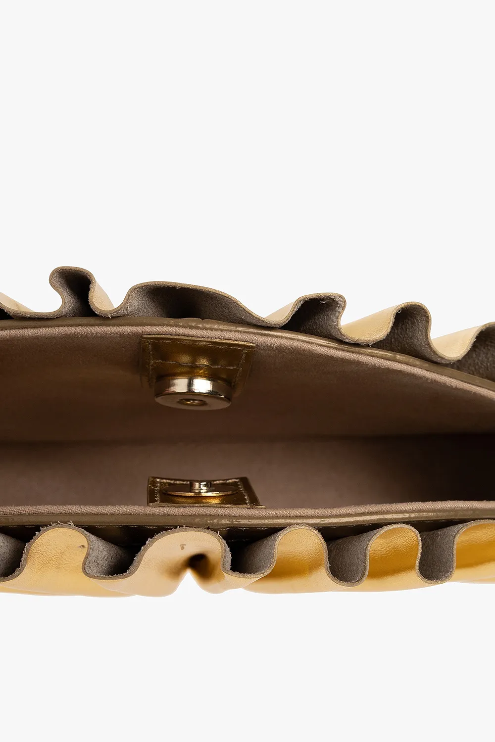 Shell-Shaped Handbag