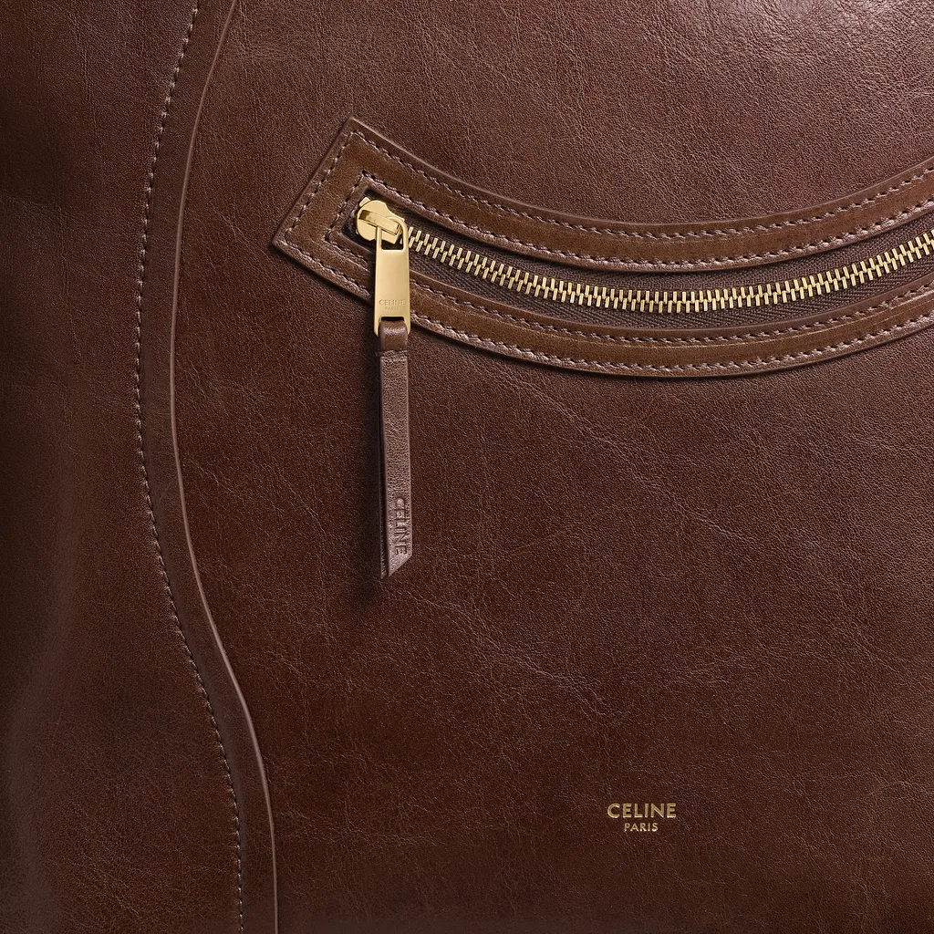 Vertical Cabas Smile Luggage In Shiny Calfskin