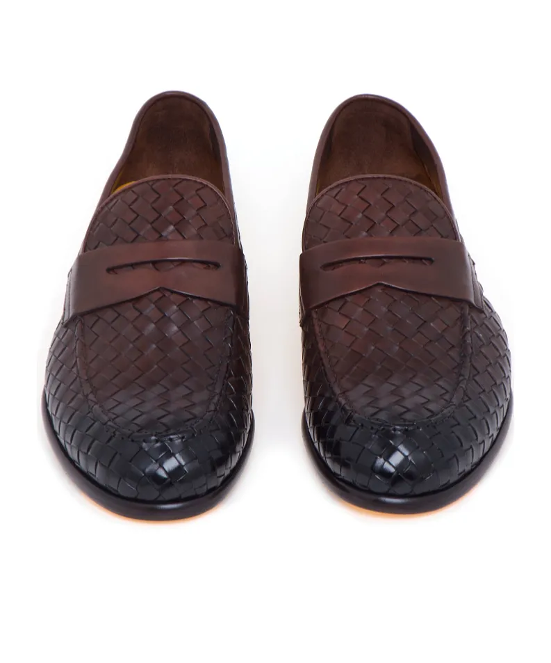 Doucal's Round Toe Woven Loafers