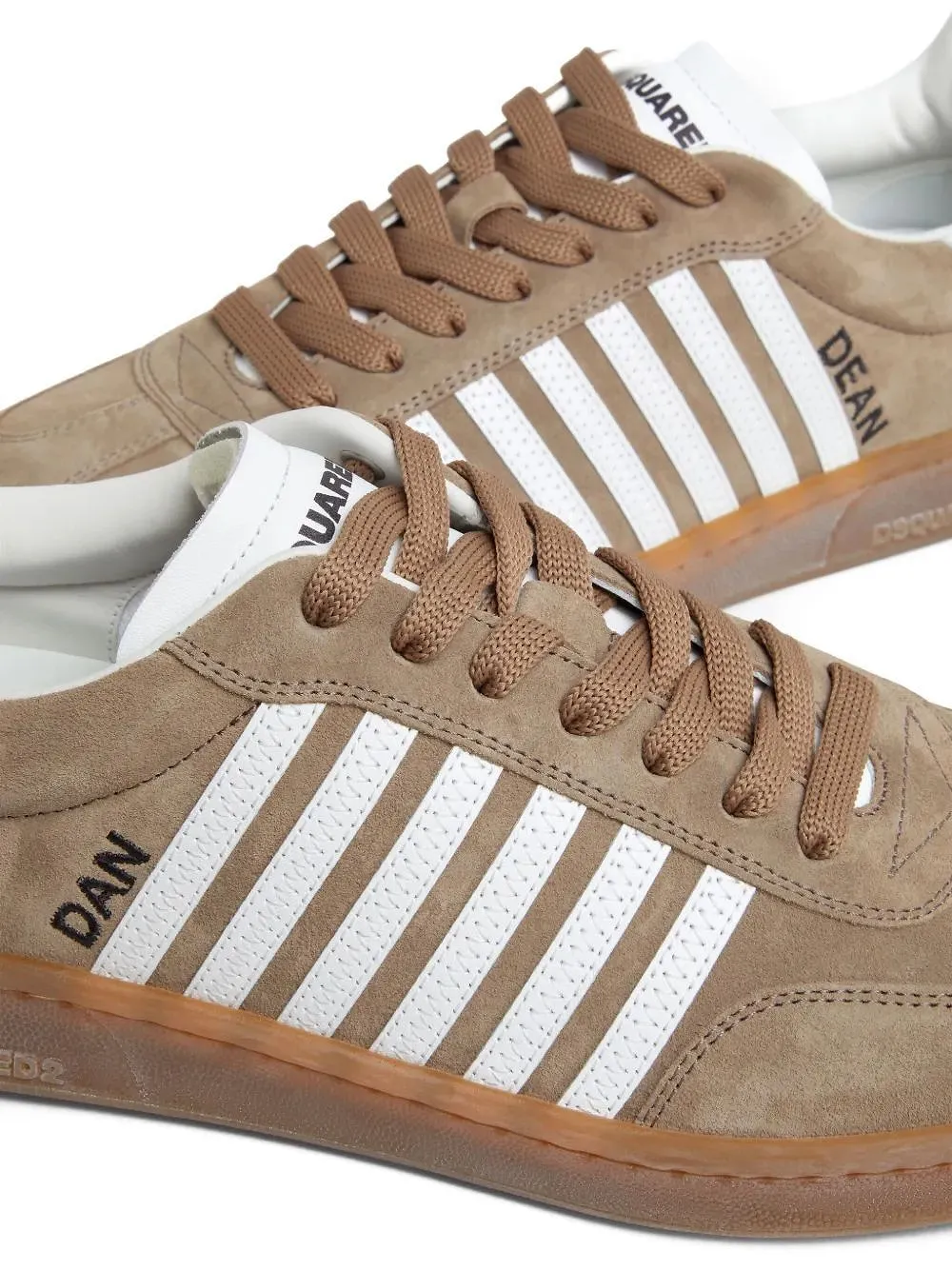 Logo Sneakers