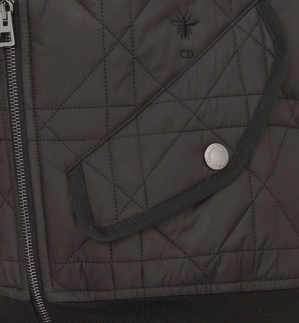 Macrocannage Vest