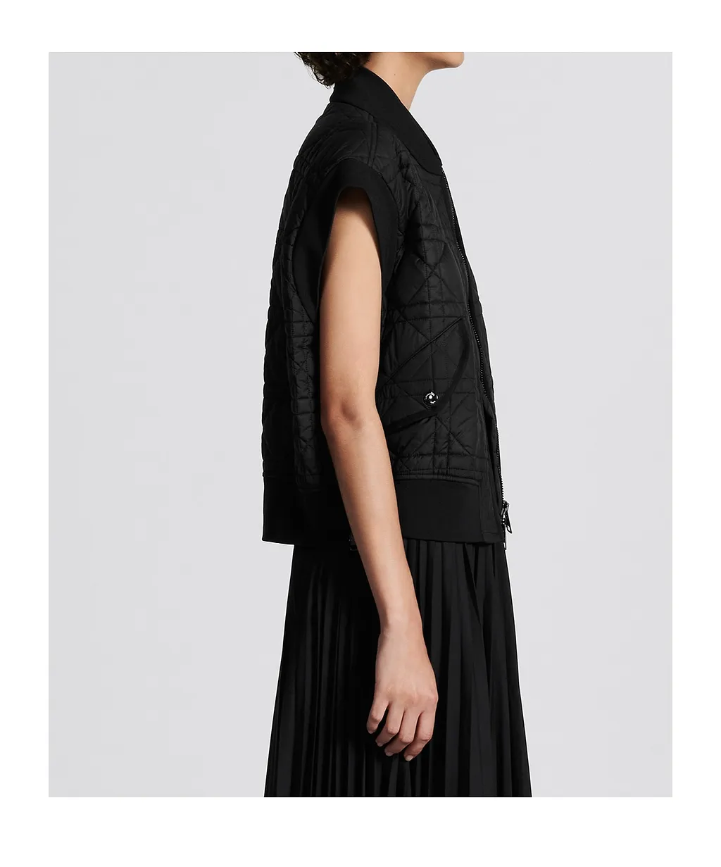 Macrocannage Vest