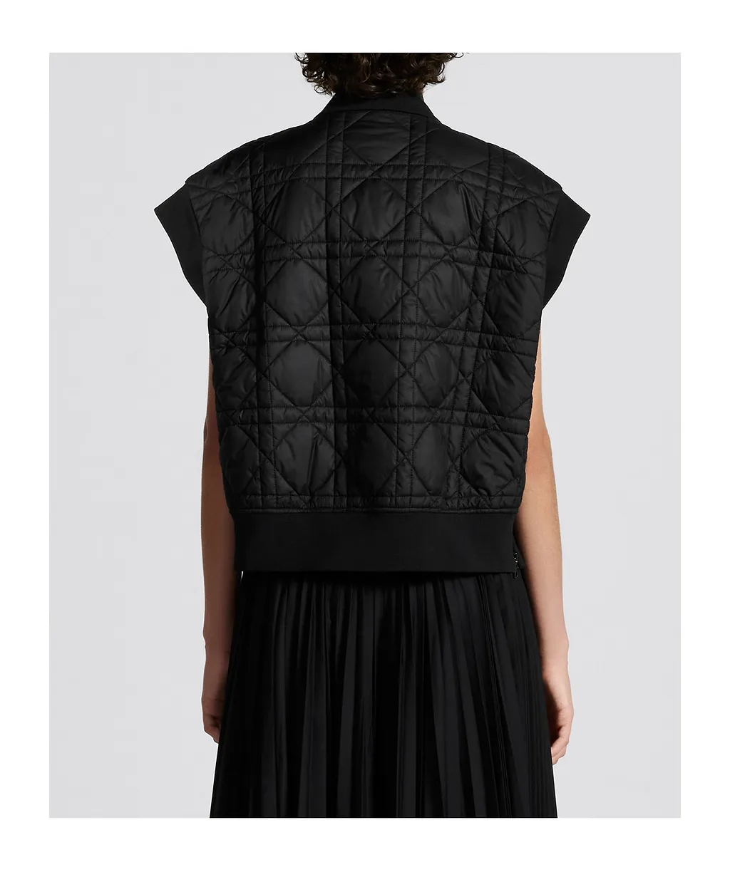 Macrocannage Vest