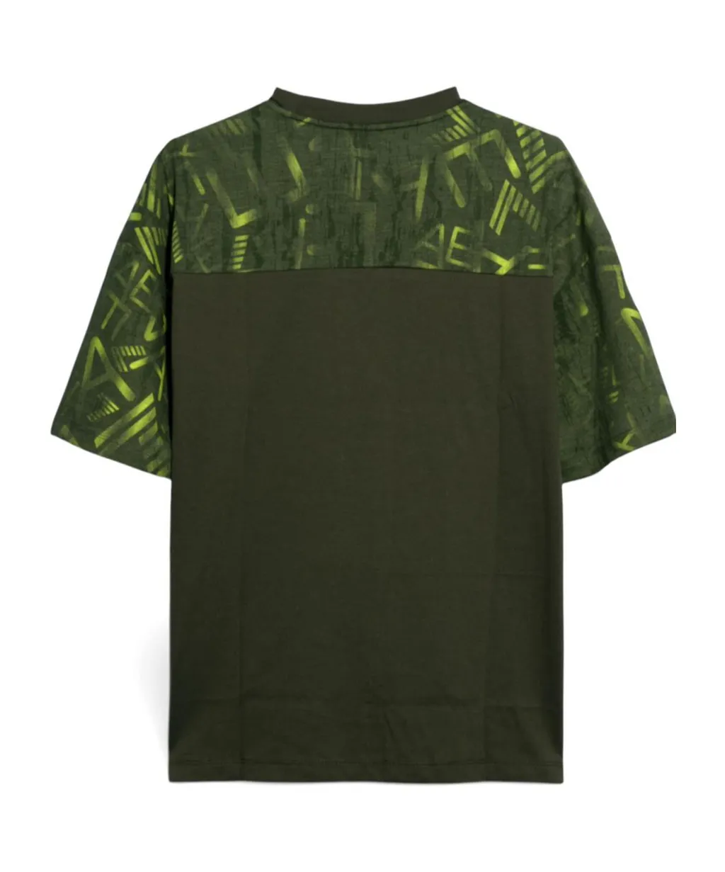 Short-Sleeved T-Shirt