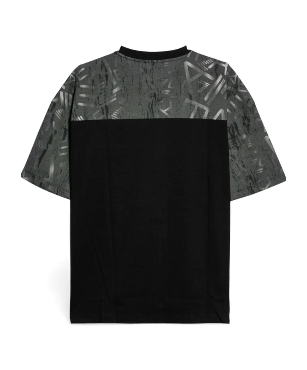Short-Sleeved T-Shirt