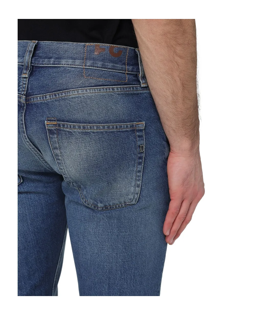 Buttoned Jeans