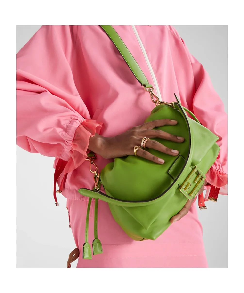 Medium Mamma Baguette Shoulder Bag