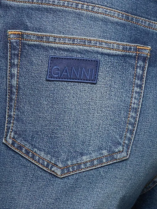 Straight Jeans