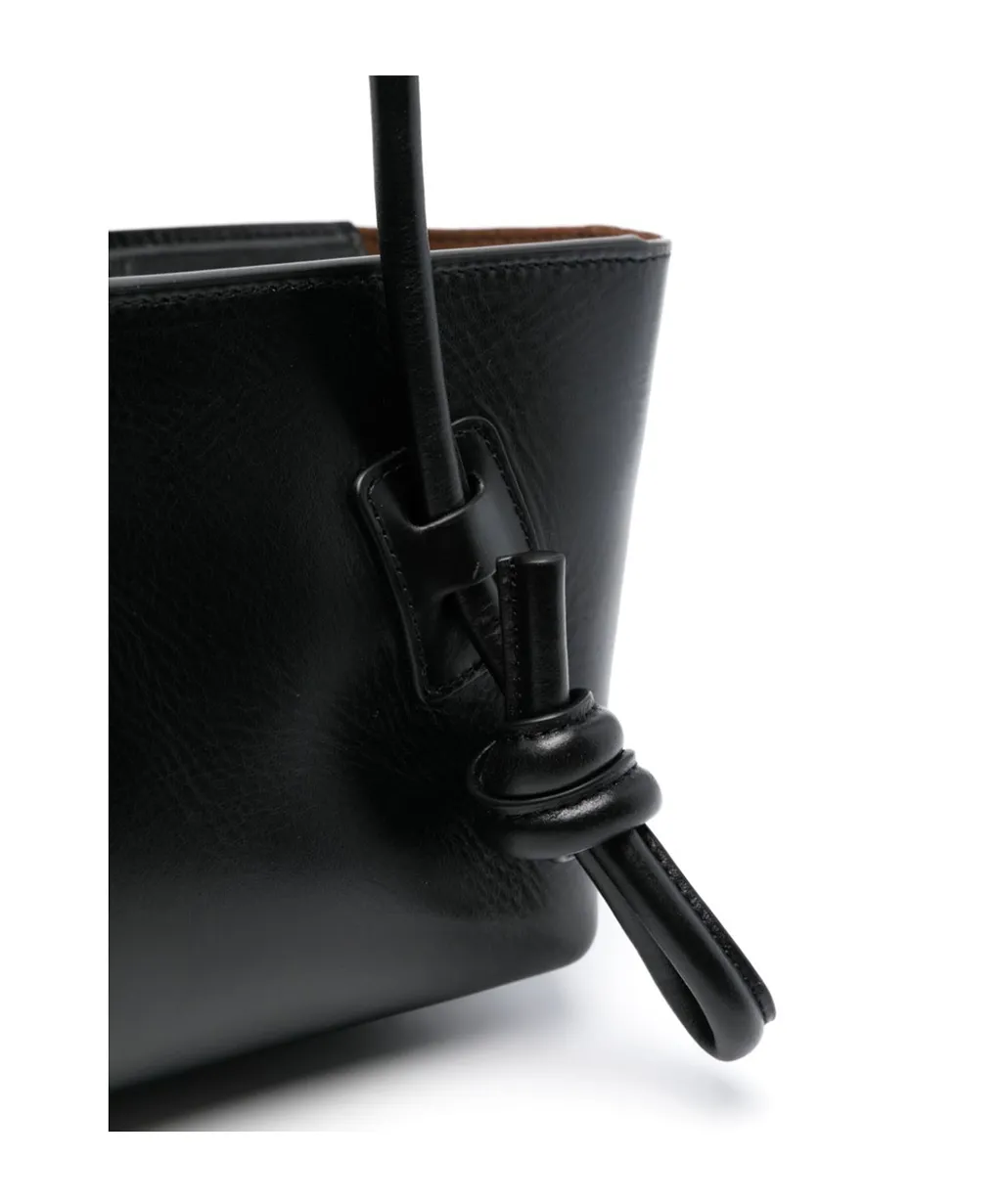 Fleca Shoulder Bag