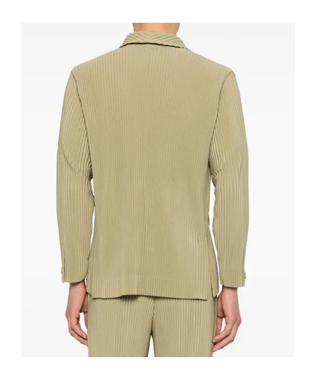 Buttoned Pleated Jacket