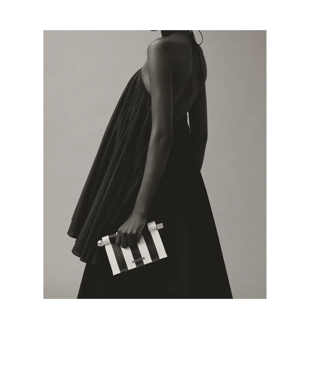 Jacquemus La Petite Pochette Rond Carré Clutch Bag