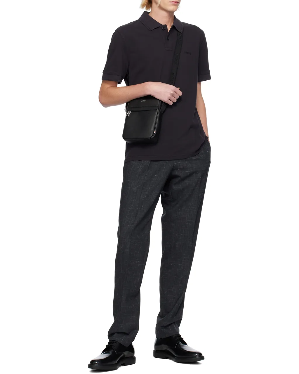 Hugo Boss Logo Detailed Zipped Messenger Bag