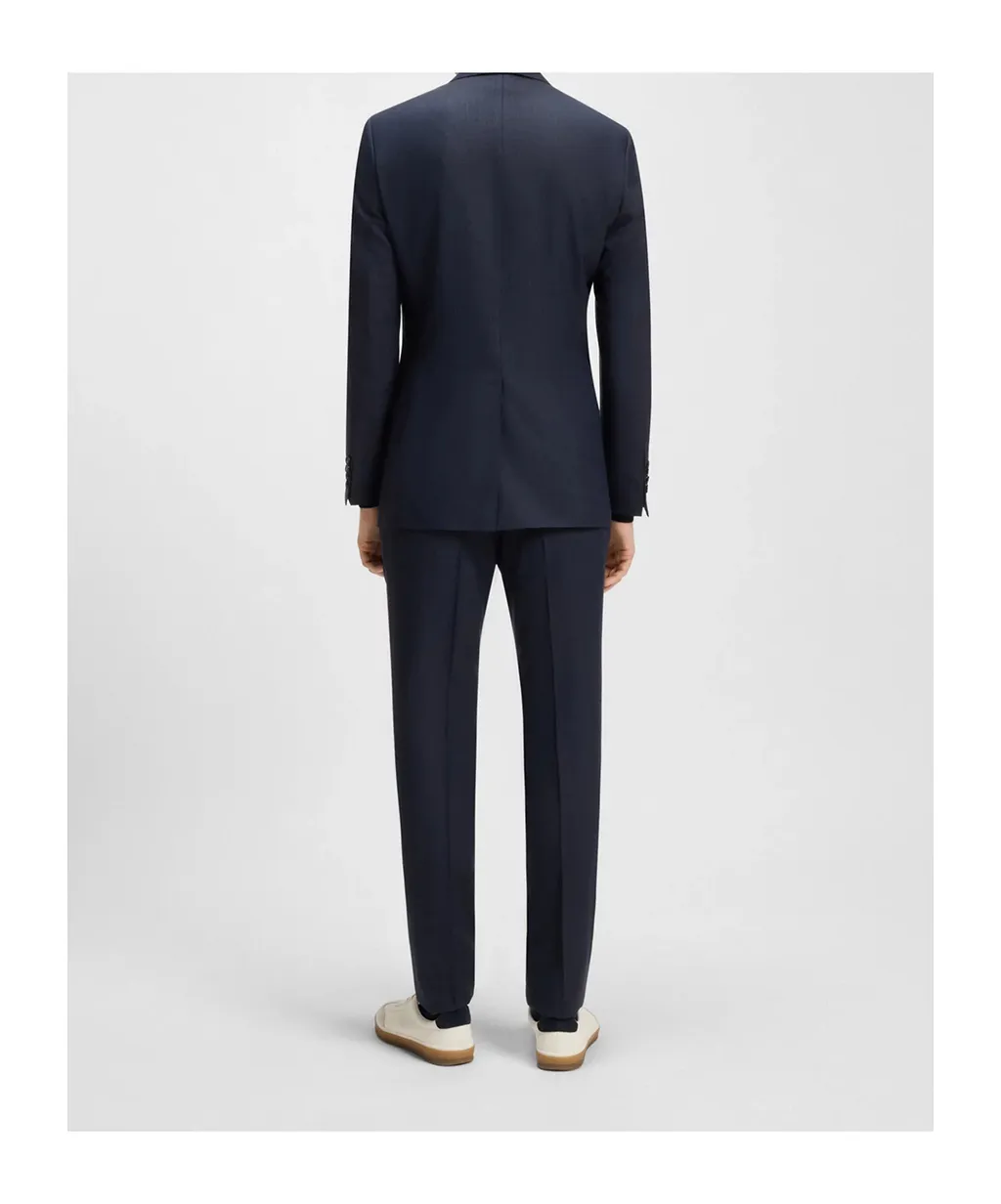 Long-Sleeved Suit