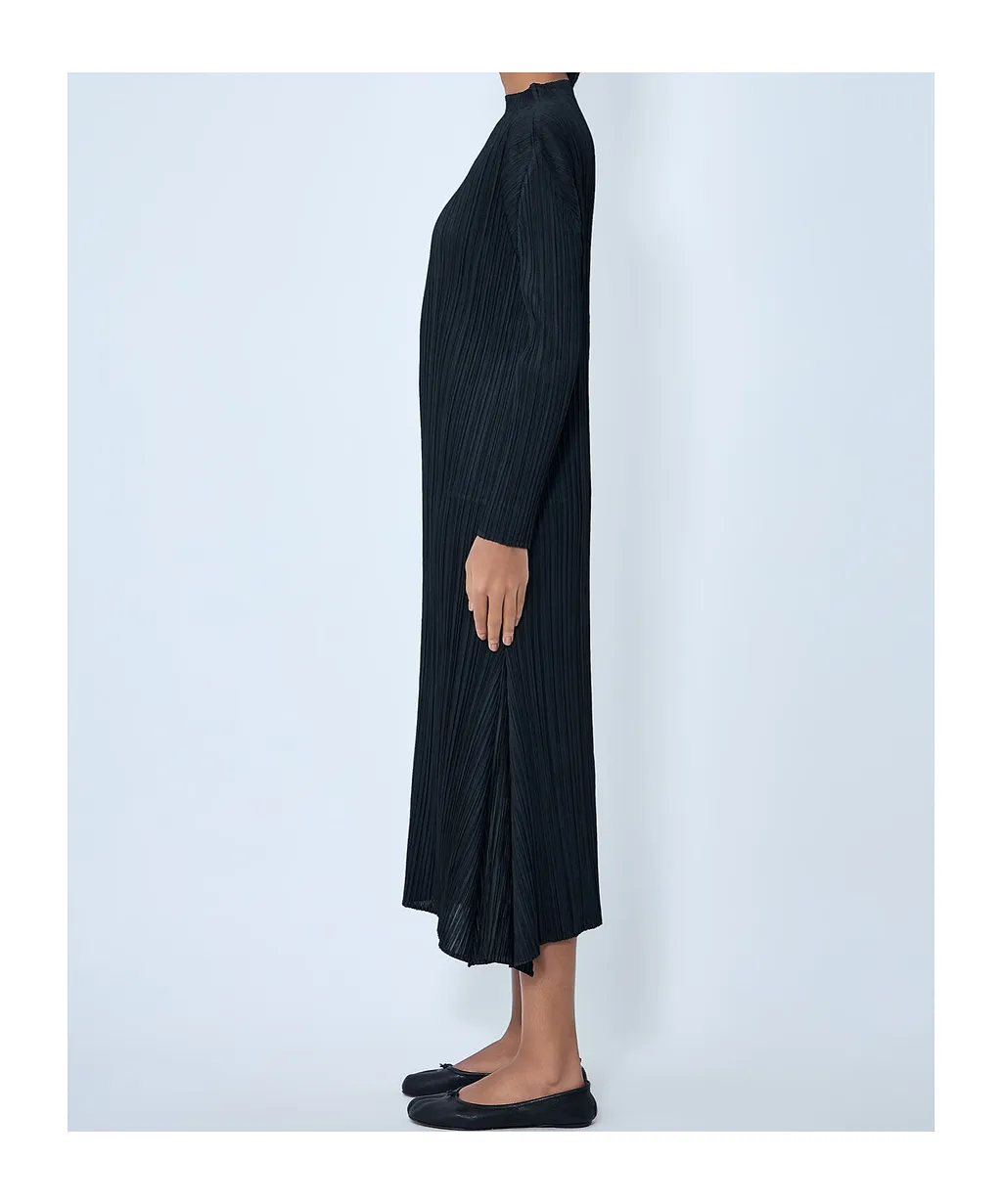 Ole! High-Neck A-Line Midi Dress