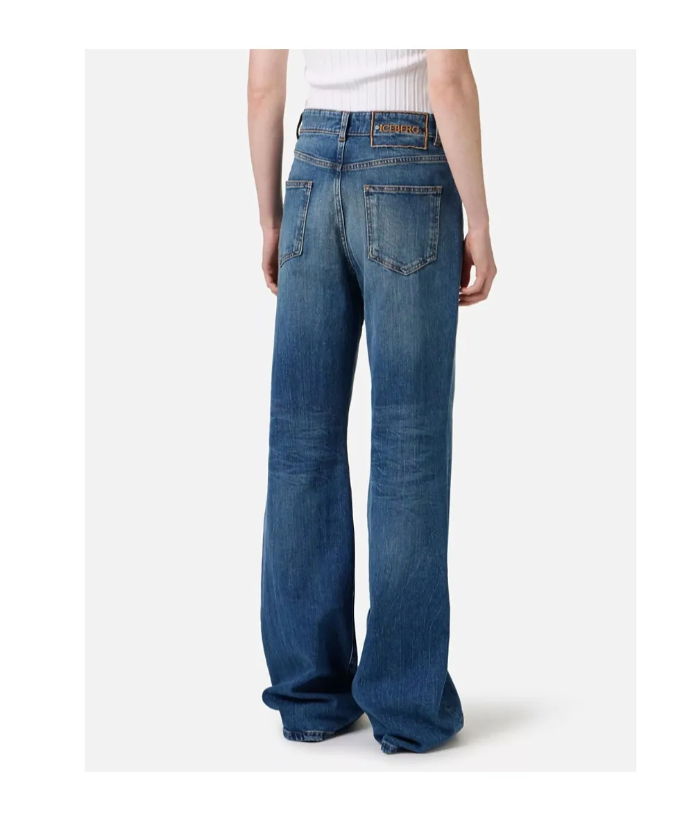 Flared Jeans