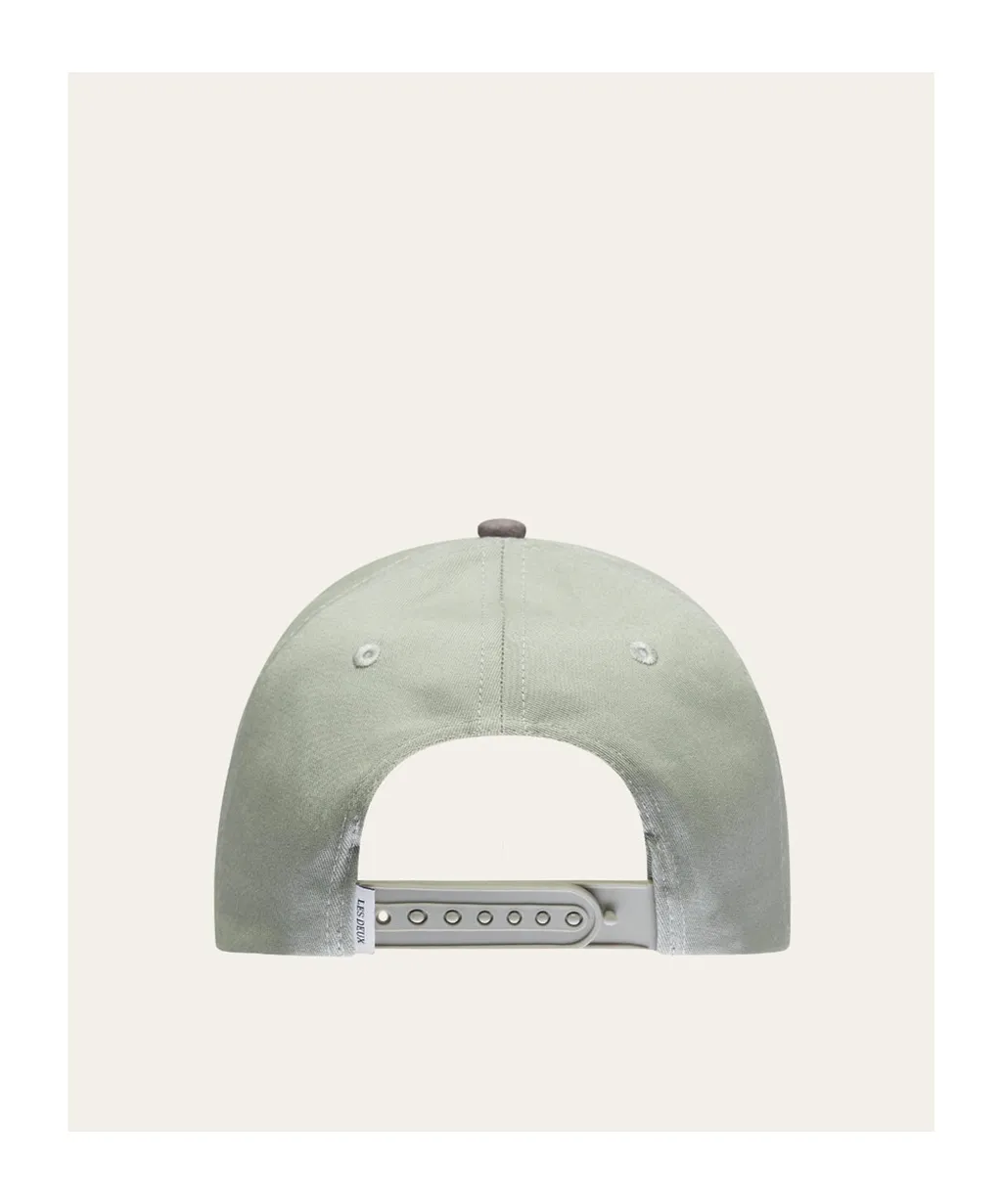 Logo Hat