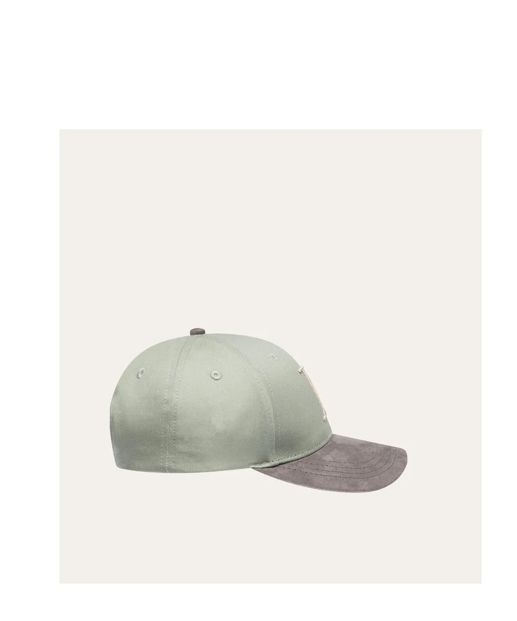 Logo Hat