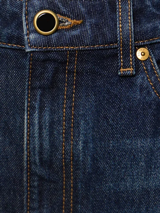 High-Waist Jeans