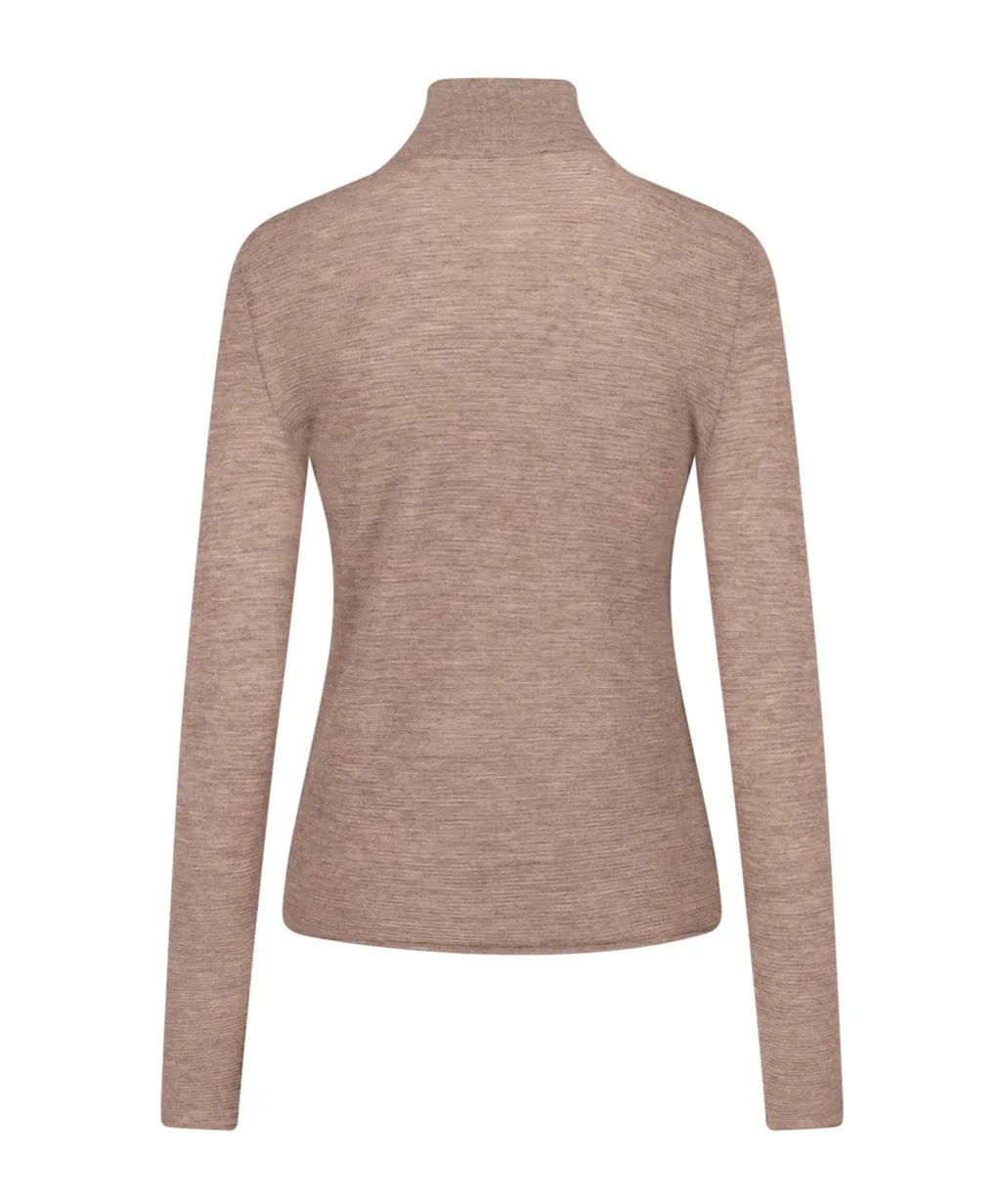Lisa Yang Lory Cashmere Turtleneck