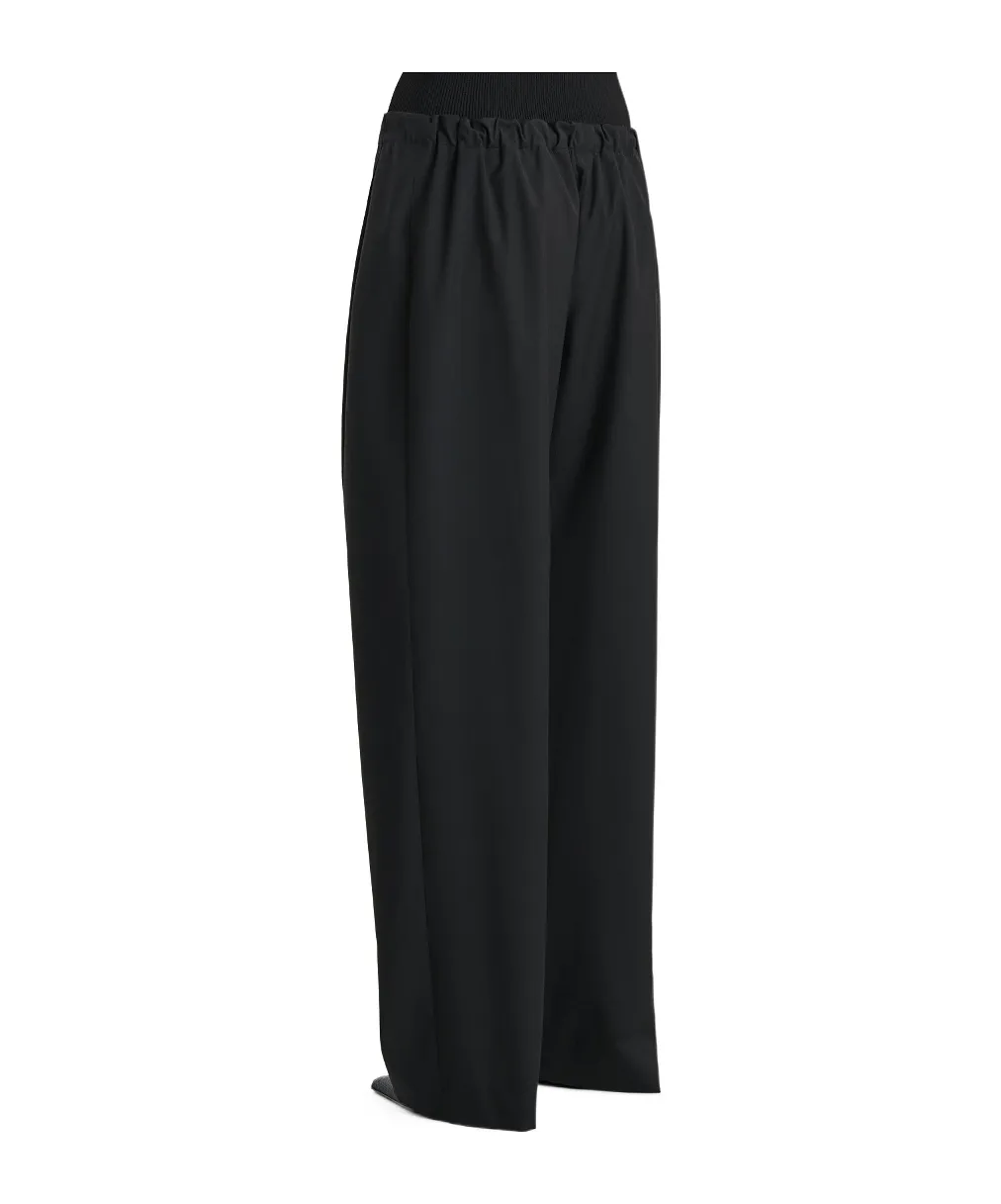 Rohen Pant