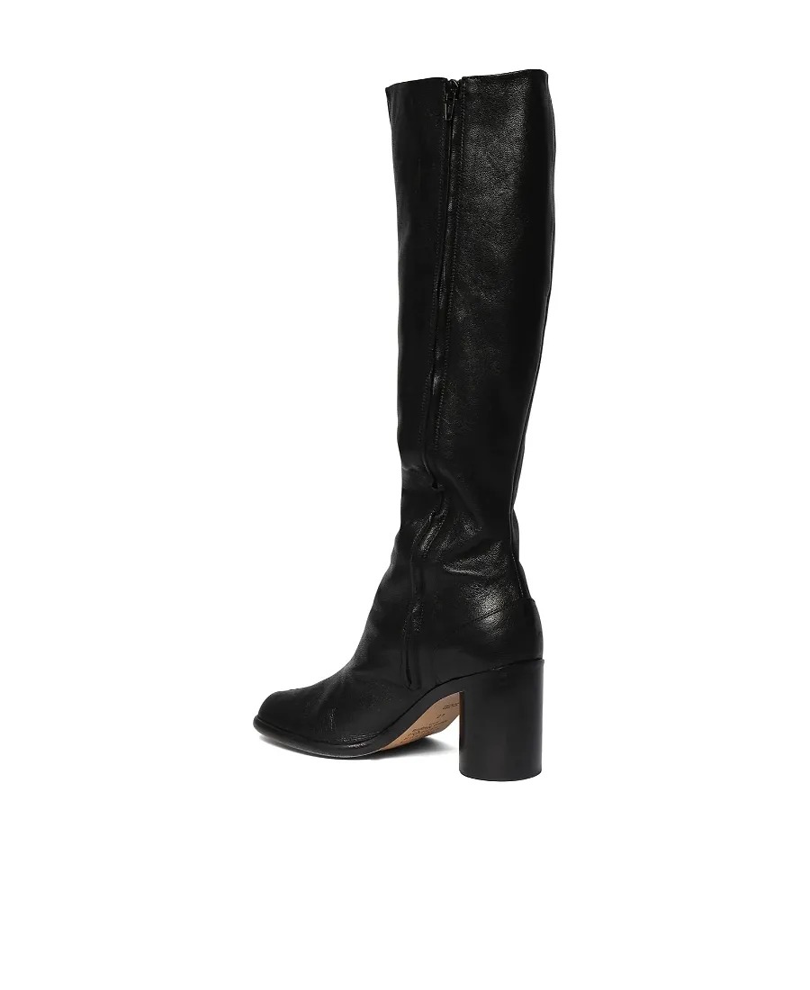 Split-Toed Boots