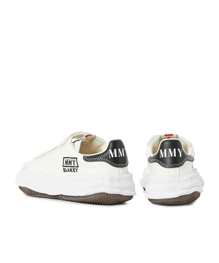 Round Toe Sneakers