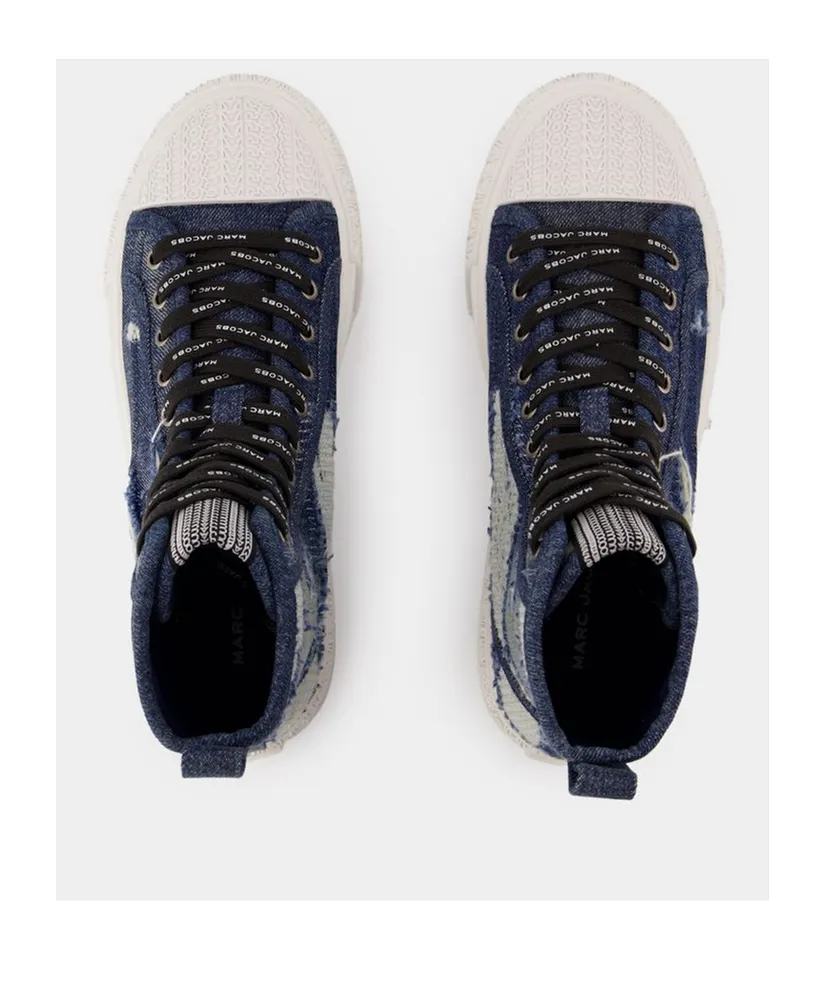 The Sneaker Sneakers