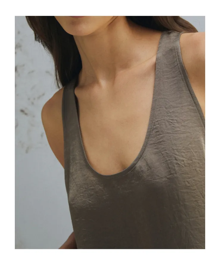 Top With Matching Flower - Brown