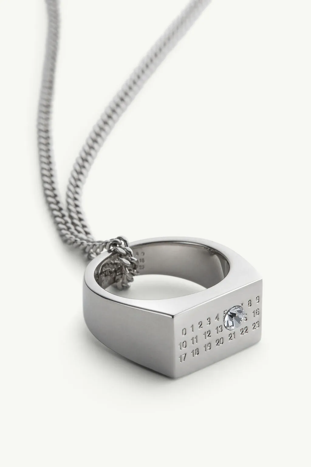 Mm6 Maison Margiela Chevalier Ring Necklace