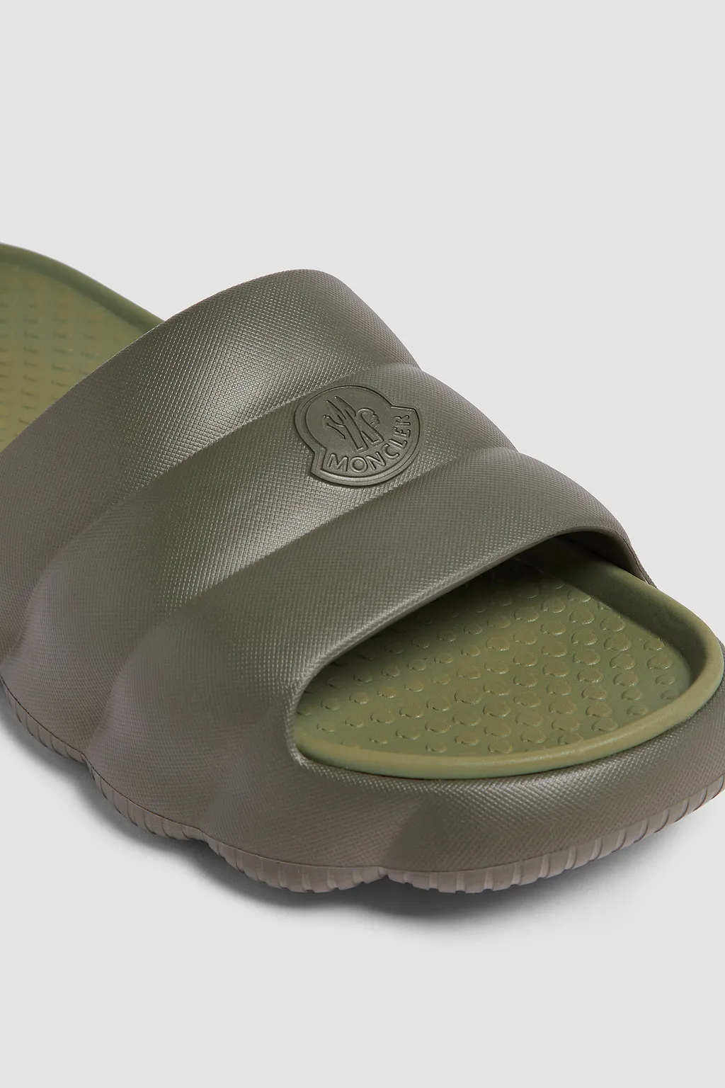Moncler Lilo Logo Detailed Slides