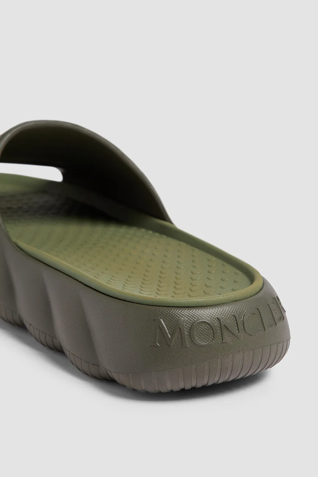 Moncler Lilo Logo Detailed Slides