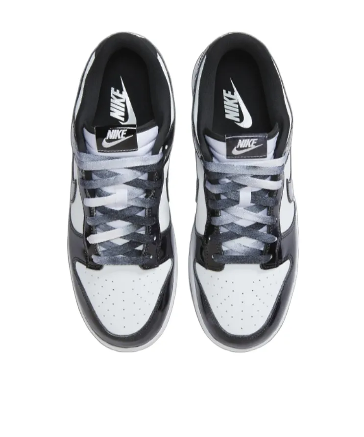 Dunk Low Se Panda Sneakers