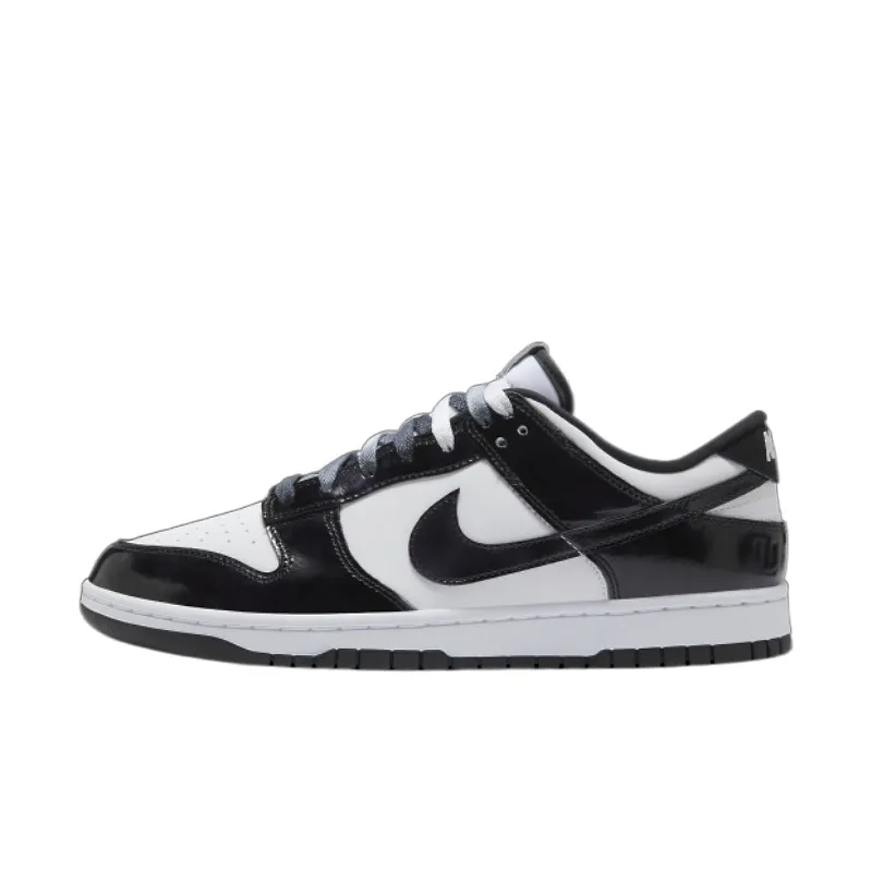 Dunk Low Se Panda Sneakers