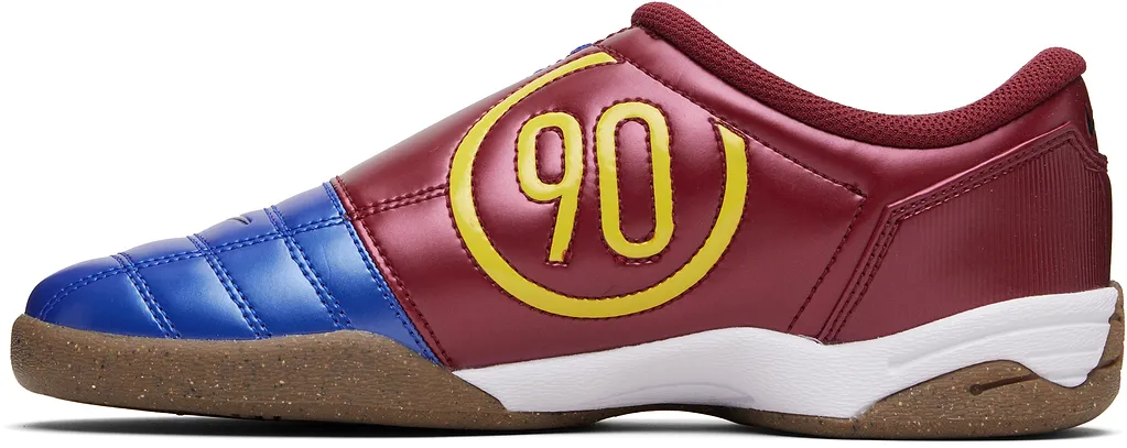 Nike Total 90 Lace-Up Sneakers