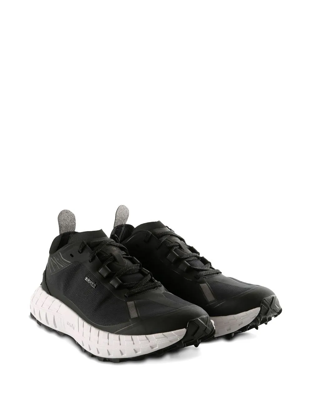 001A Sneakers