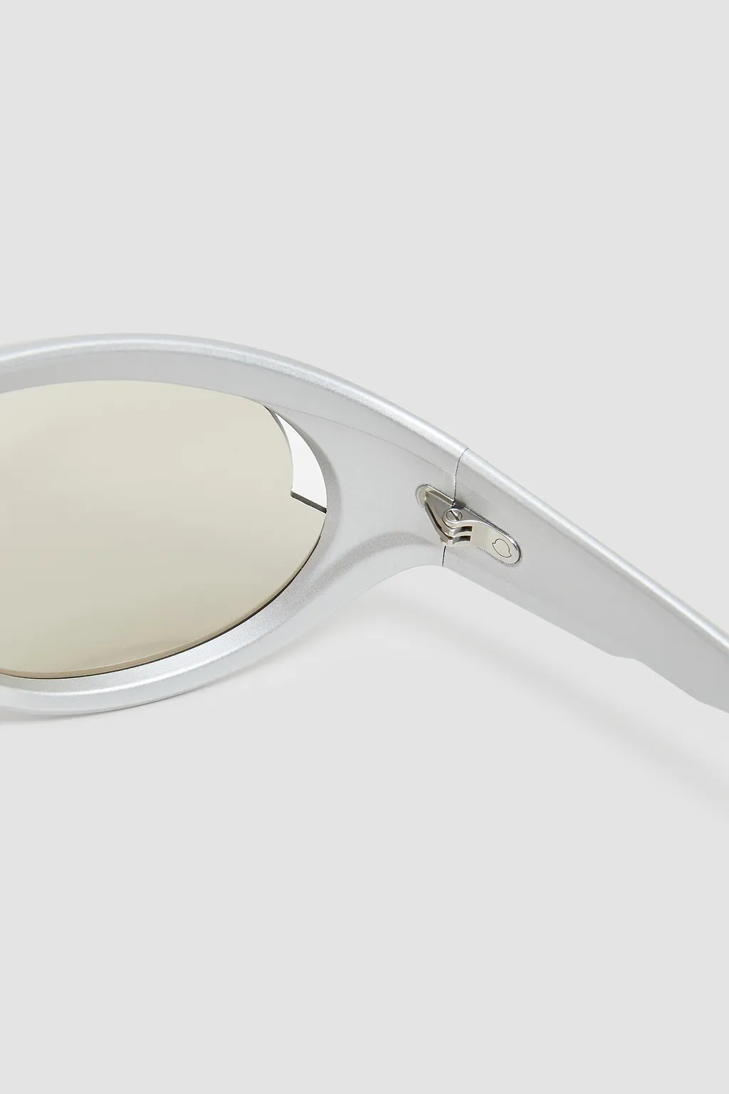 Contrast Oval Sunglasses