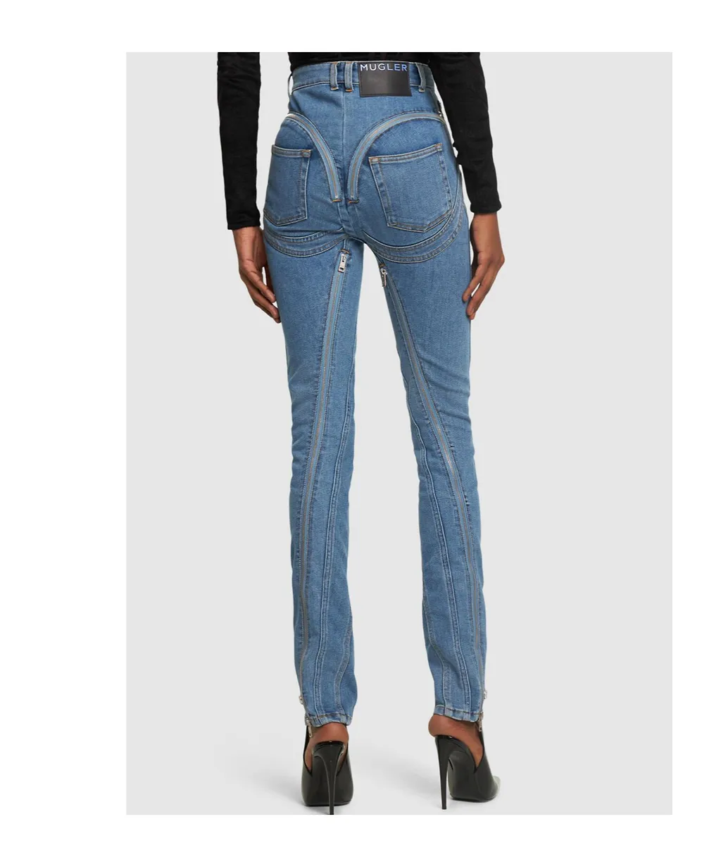 High-Waist Jeans