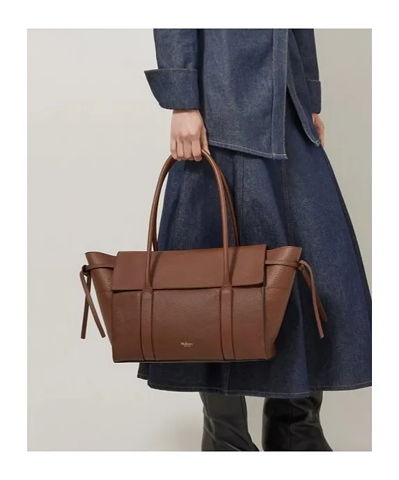Mulberry Medium Soft Bayswater Logo Embossed Shoulder Bag